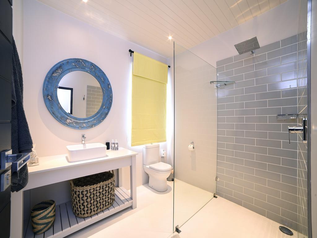 Villa The Boat Shed By The Oyster Collection Kenton-on-Sea Esterno foto